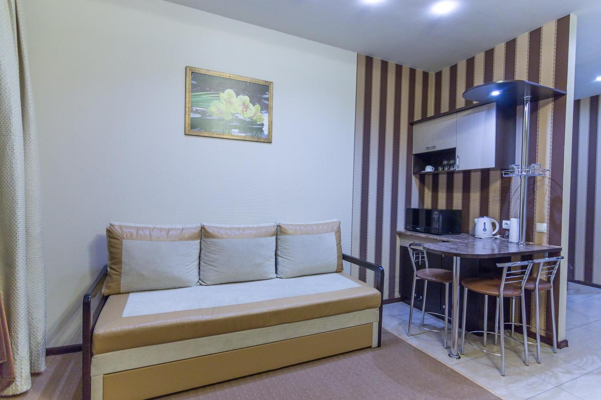 Siesta Hotel ハルキウ エクステリア 写真