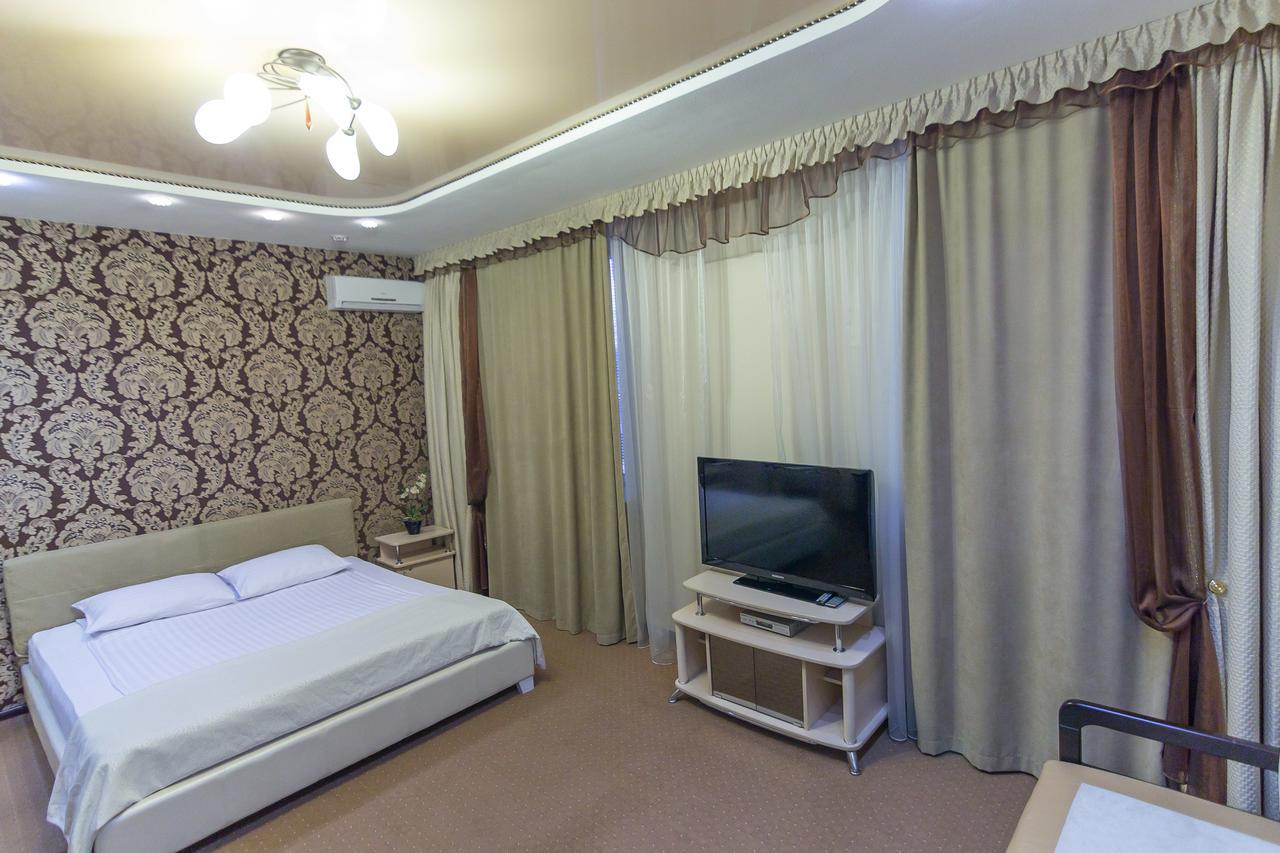 Siesta Hotel ハルキウ エクステリア 写真