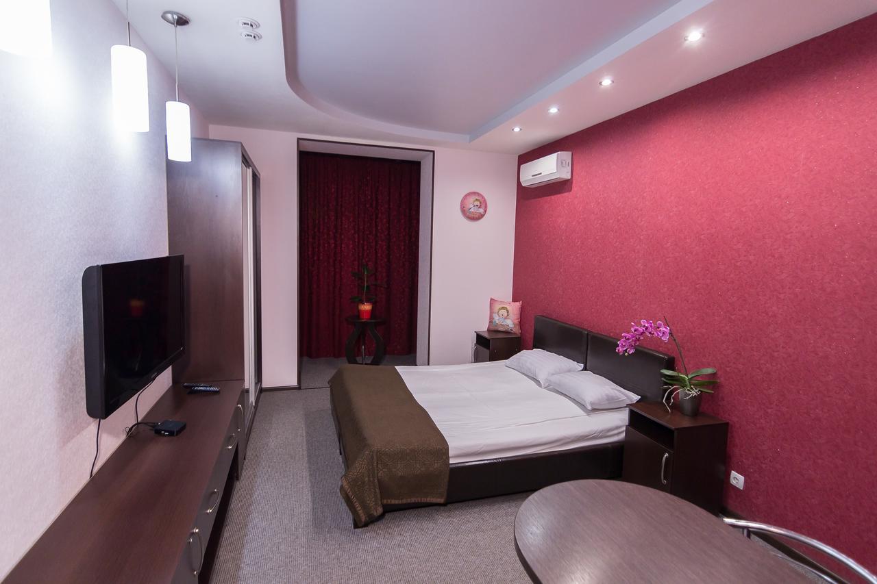 Siesta Hotel ハルキウ エクステリア 写真