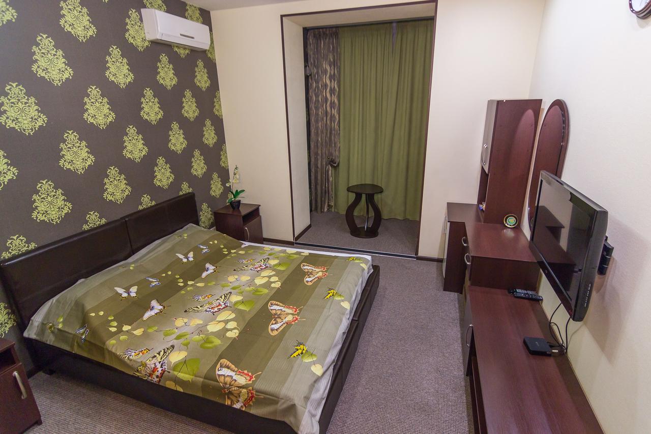 Siesta Hotel ハルキウ エクステリア 写真