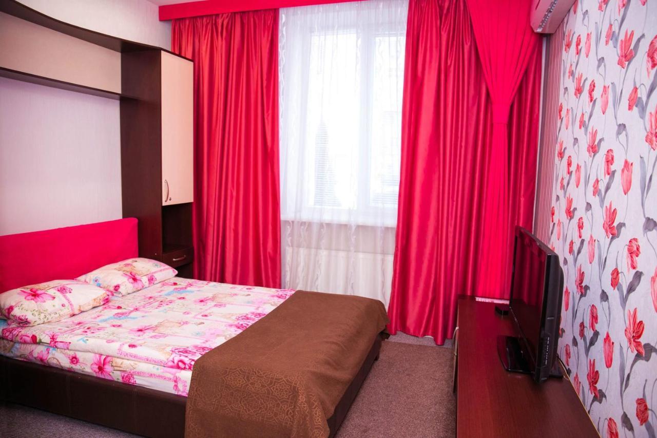 Siesta Hotel ハルキウ エクステリア 写真
